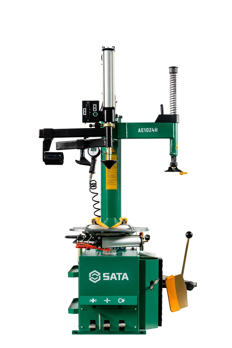 AE1024H Swing-Arm Tire Changer with Helper (220V)